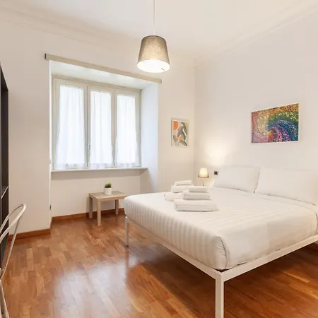 Hostly-wood And Colors Midtown-just 7min To Colosseum *