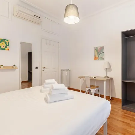 Hostly-wood And Colors Midtown-just 7min To Colosseum * Rome