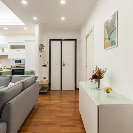 Apartment Hostly-wood And Colors Midtown-just 7min To Colosseum *